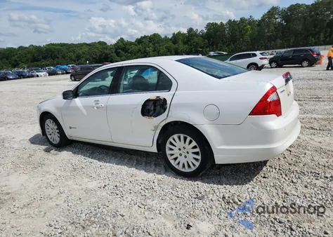 2010 Ford Fusion Hybrid from USA, damaged, VIN 3FADP0L39AR152224